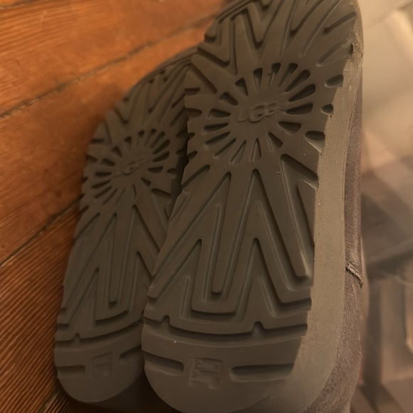 Ugg boot - Picture 4 of 4